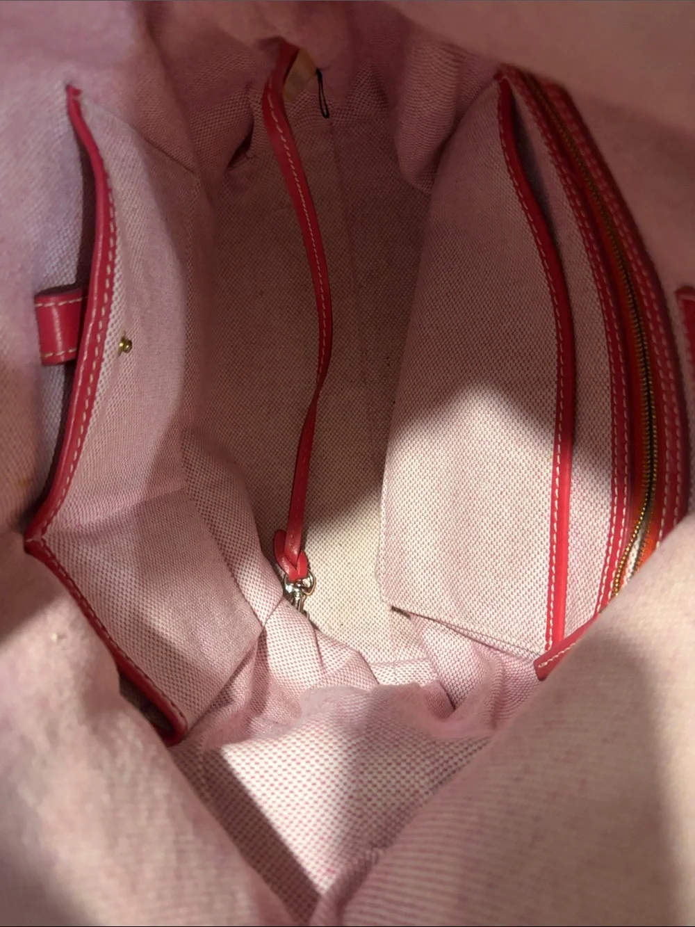 Dooney & Bourke Dillen dark pink/Red Pebble Leather Hobo bag